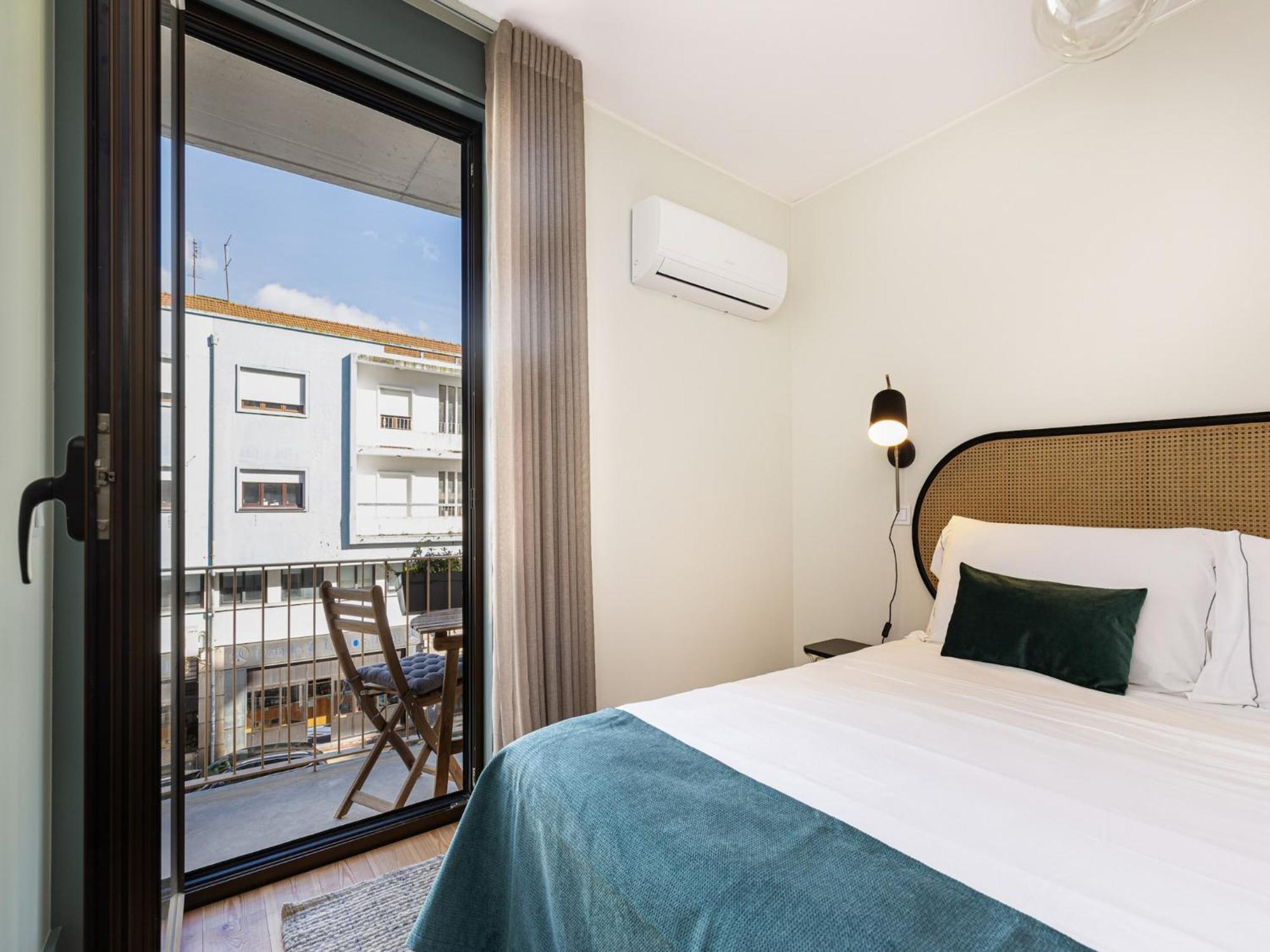 For 5 Persons In Apartment