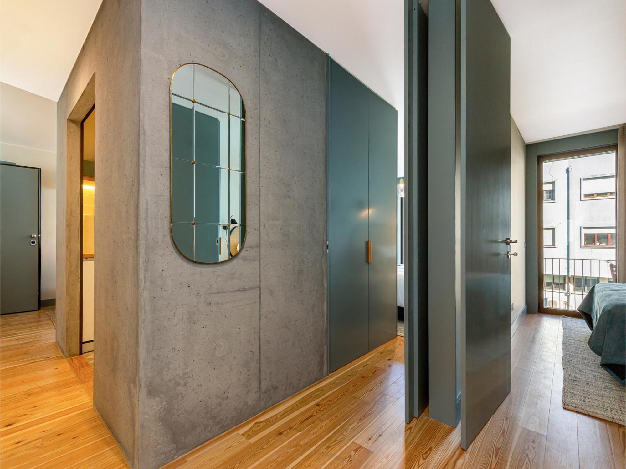 For 5 Persons In Apartment *