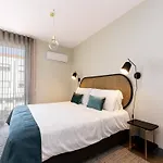 Apartment For 5 Persons In Oporto